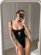 Nina Fırfır Detaylı Bağcıklı Siyah Body